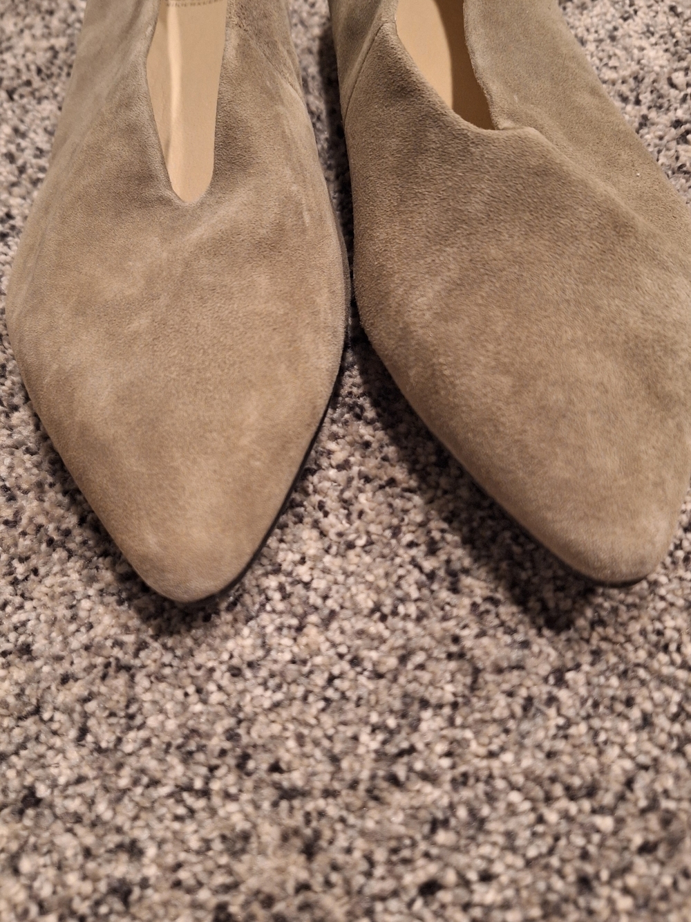 Vagabond Suede Pointed-Toe Flats in Olive/Tan - Picture 3 of 13
